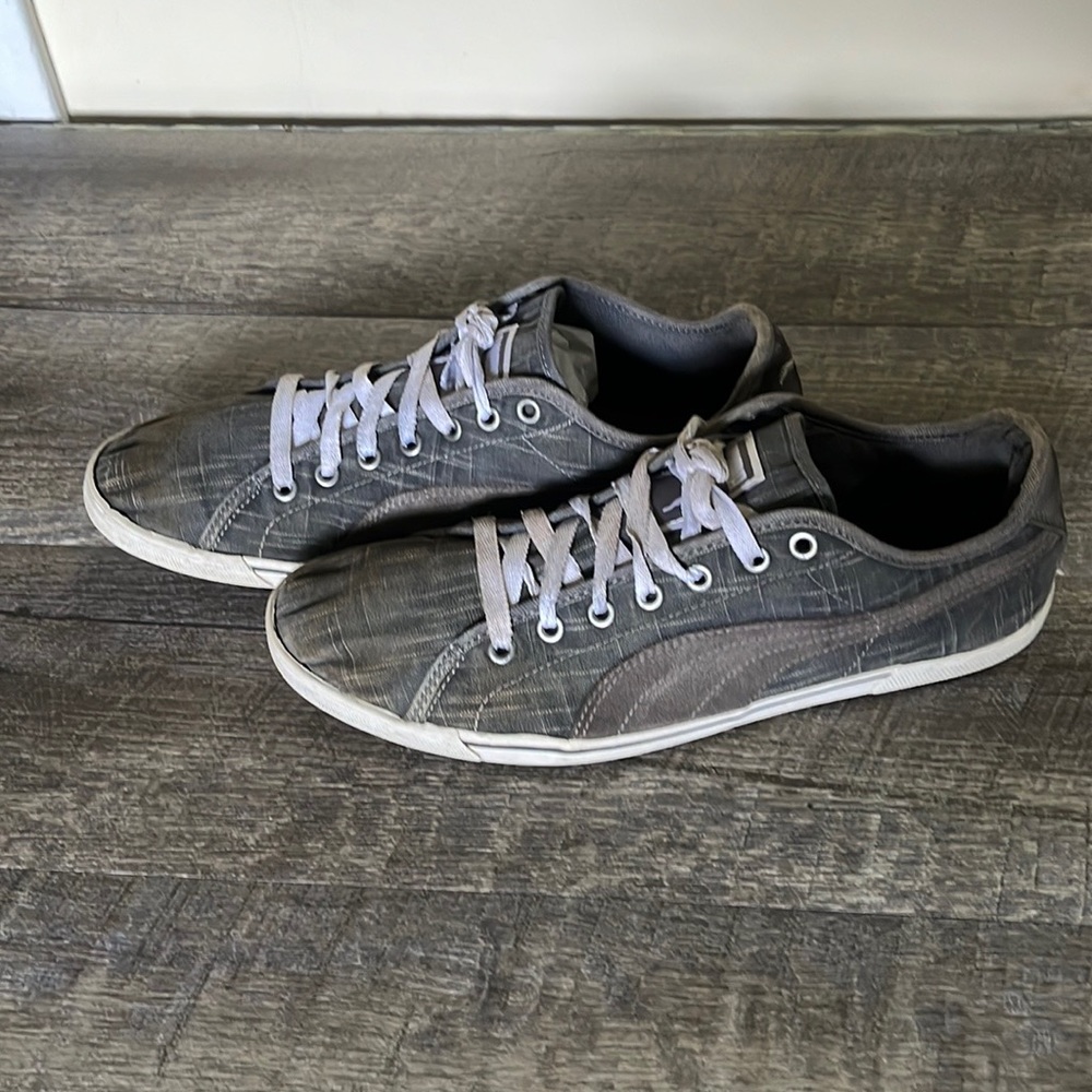 Puma Shoes - Picture 2 of 5